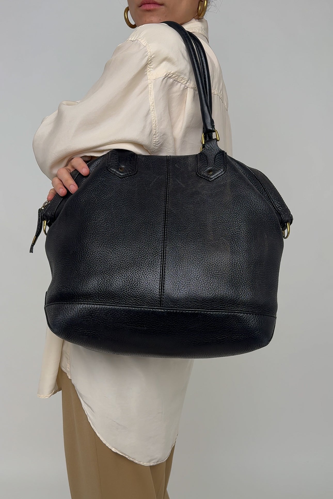 Vintage Obsidian Leather Hand and Shoulder Bag