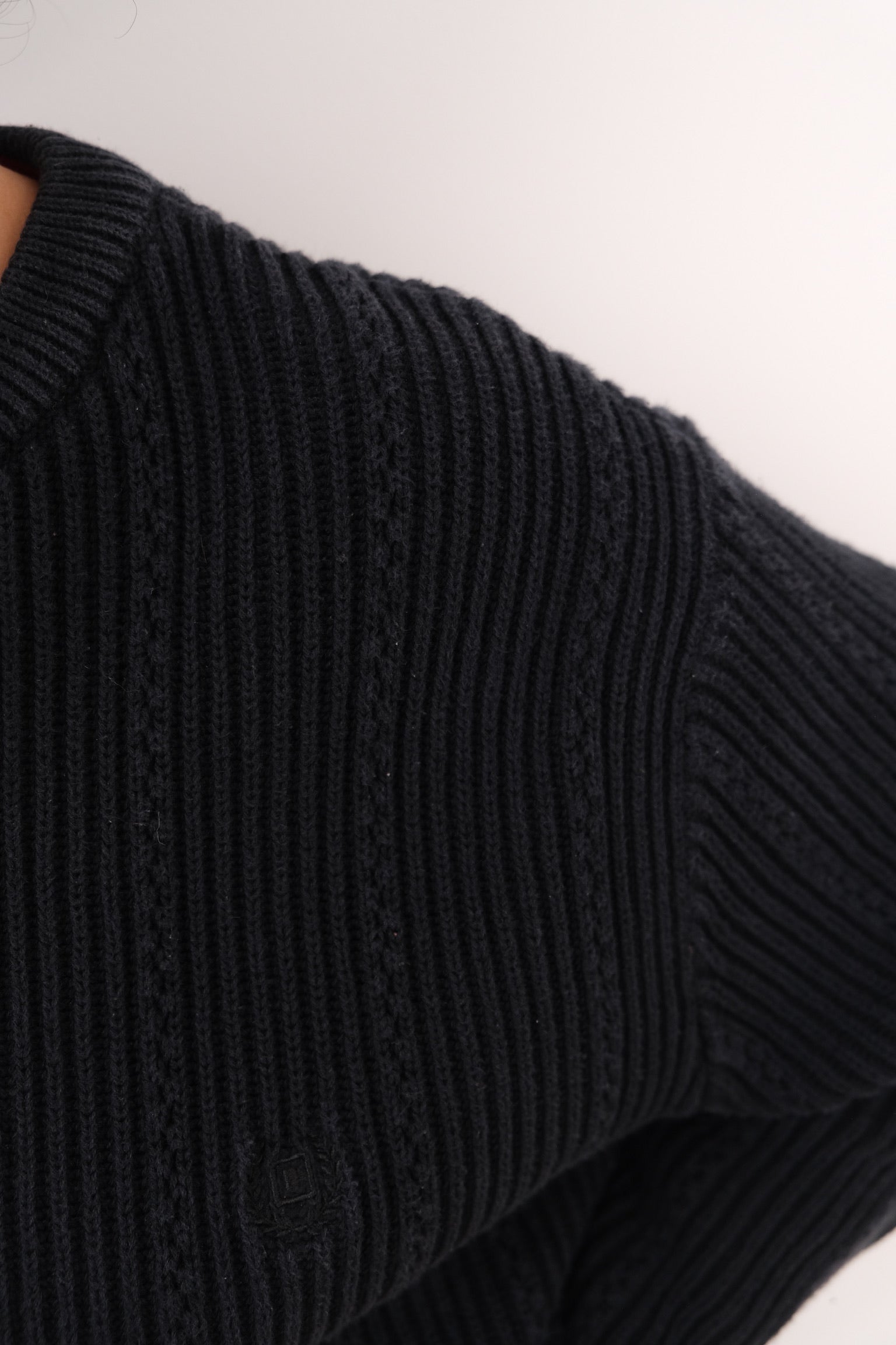 Vintage black cotton rib knit crewneck sweater