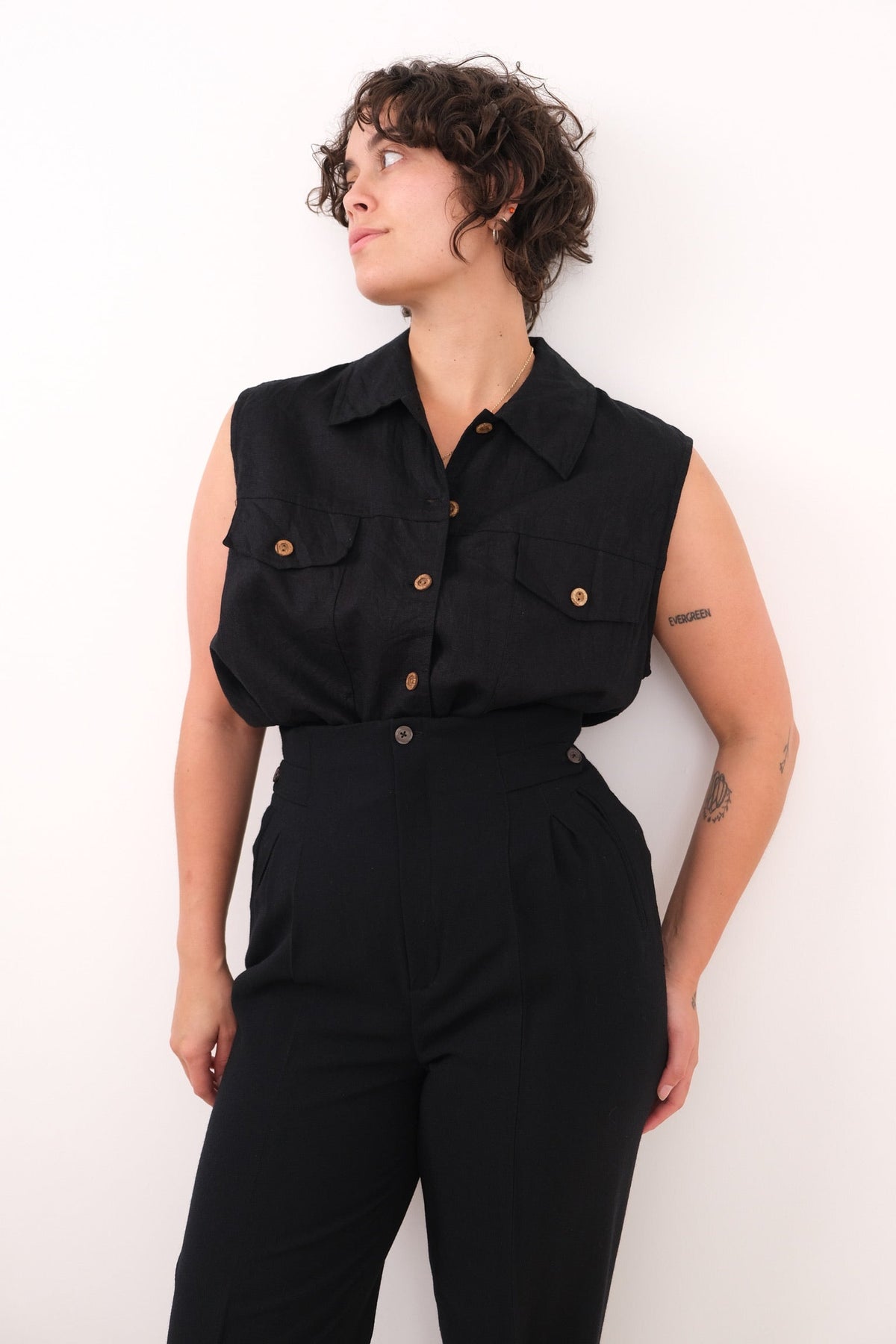 Vintage 90s Onyx Linen Blend Sleeveless Button Up Safari Shirt